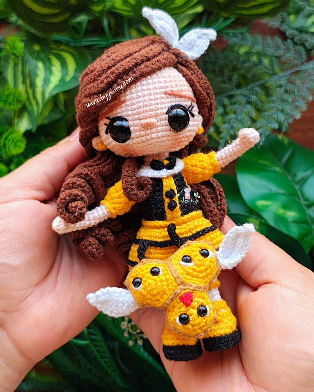 COMBEE & MELBEE🐝 Archivo Digital/PDF